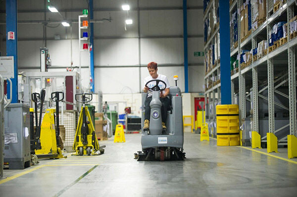 Khi nào doanh nghiệp thực phẩm cần đầu tư phòng sạch thực phẩm thay vì chỉ nâng cấp vệ sinh nhà xưởng?